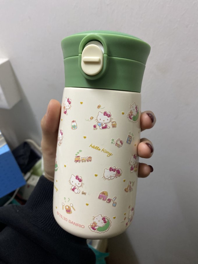 凯蒂猫儿童保温杯