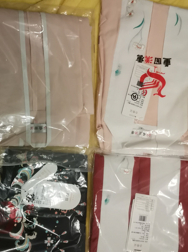 面料很舒服，就是我虽然胖，但是衣服的放量