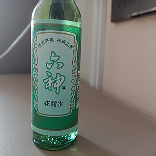 非常好用的六神花露水