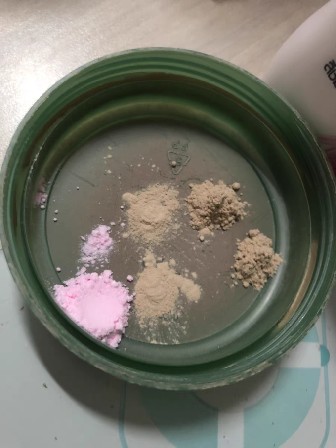 旁氏定妆产品