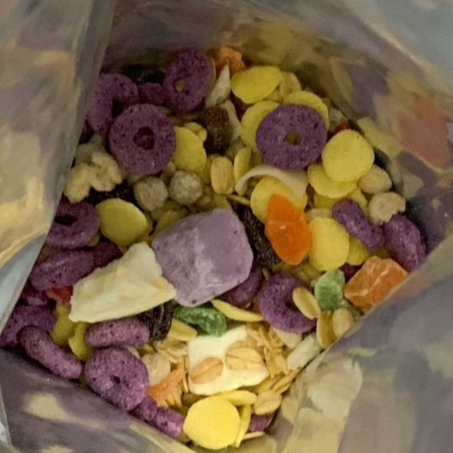 美味好吃酸奶果粒麦片