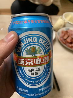 燕京啤酒，小酌怡情