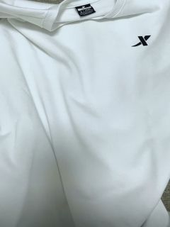 老婆送的运动卫衣，暖暖的