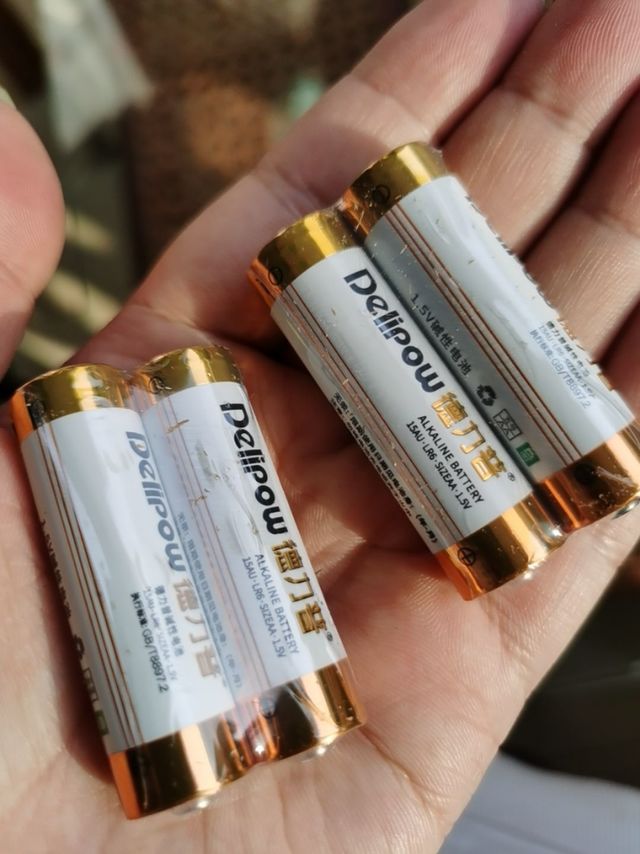 电池一定要买品牌的。