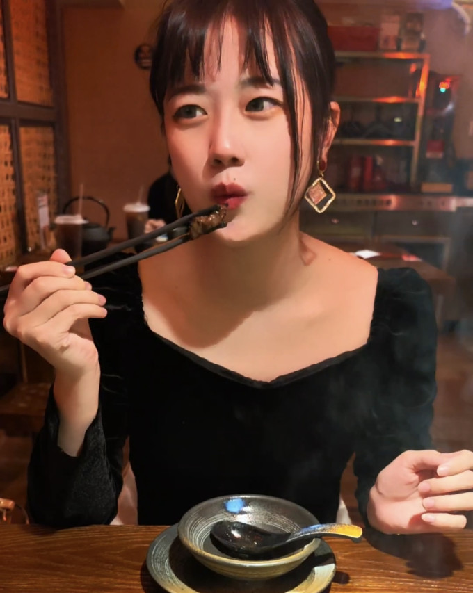 时尚耳饰