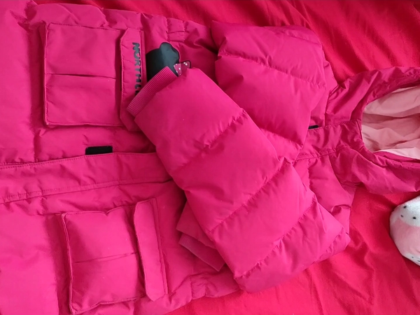 诺诗兰羽绒服保暖又美观