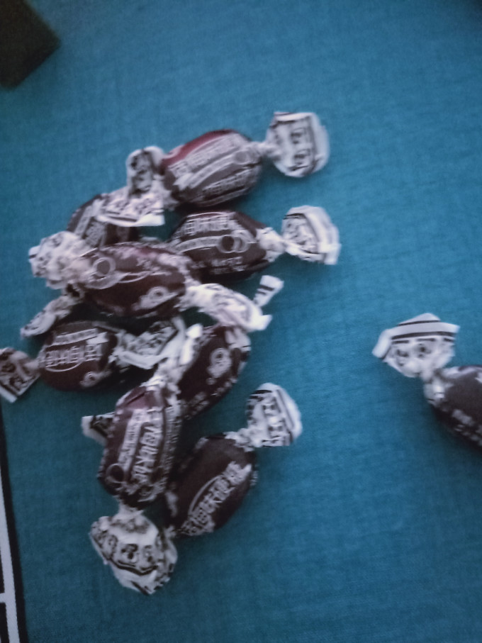 金丝猴糖果巧克力