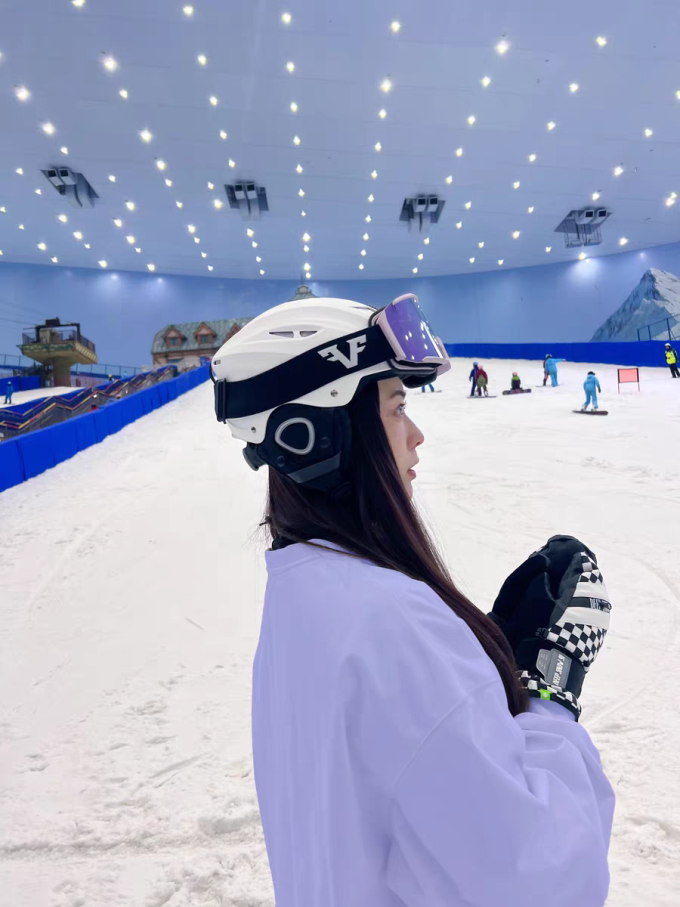 滑雪头盔