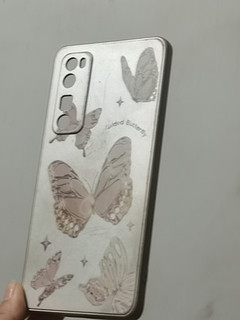 银色的唯美蝴蝶手机壳，这个银色