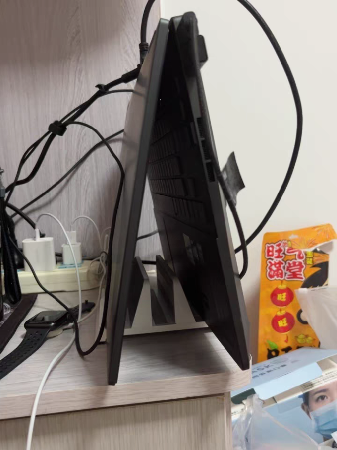 瀚仕达显示器