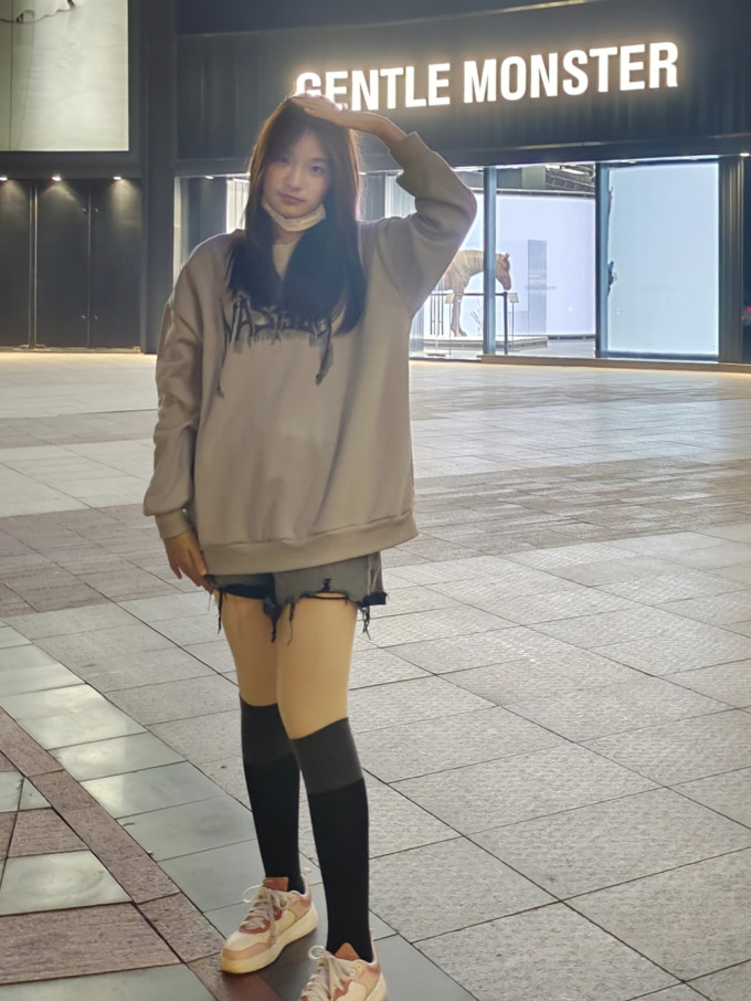 夜间教习室女袜