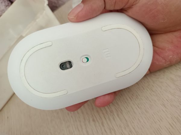 小米的鼠标，质感太好了！！