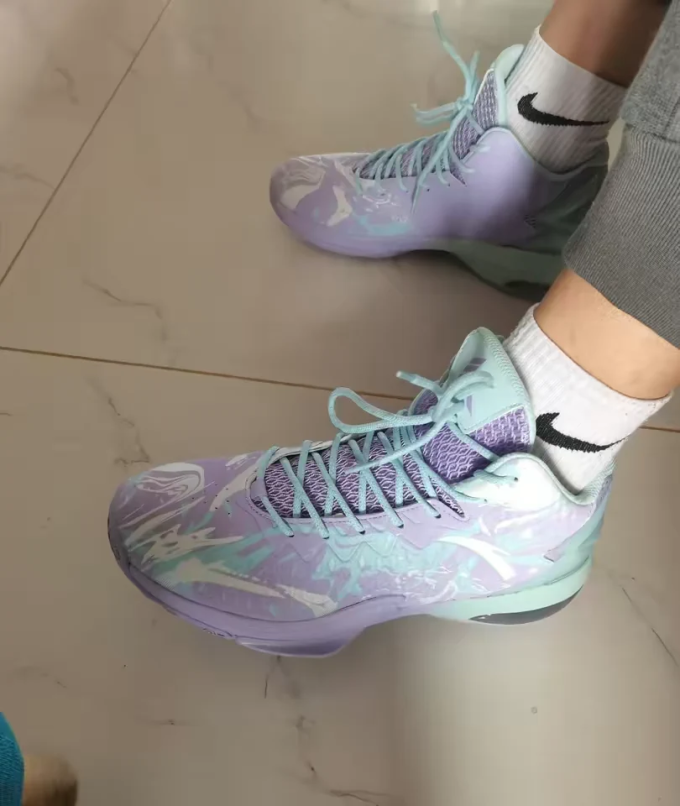 安踏休闲运动鞋怎么样 安踏篮球鞋男鞋星轨4汤普森_什么值得买