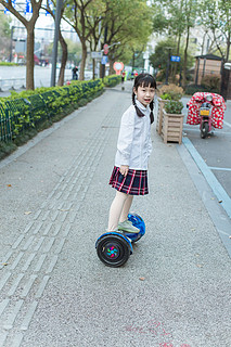 领奥儿童平衡车，给孩子快乐不一样的体验