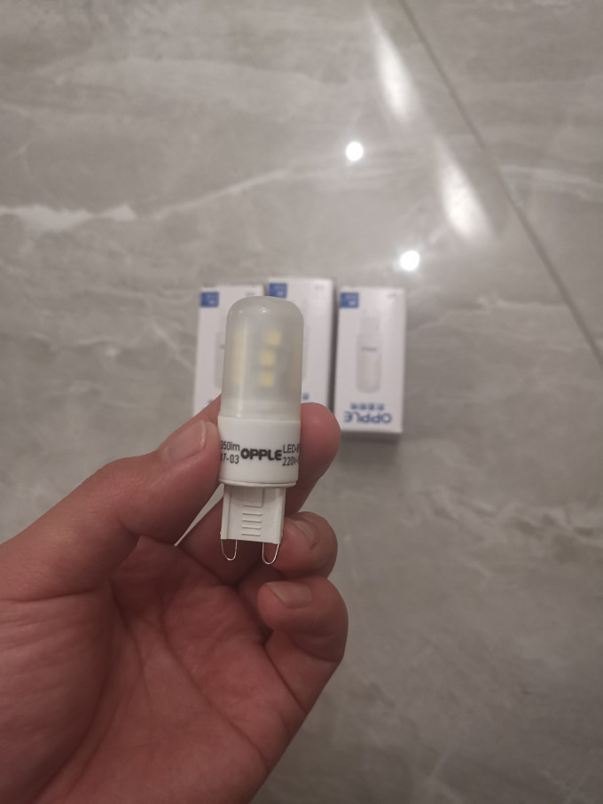 欧普照明灯泡