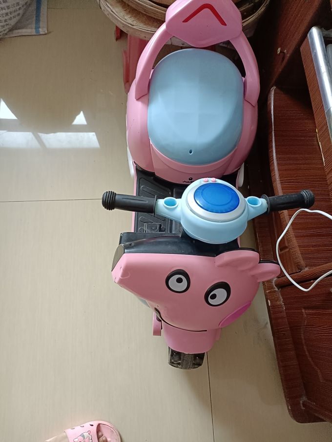 萨玛特儿童电动车