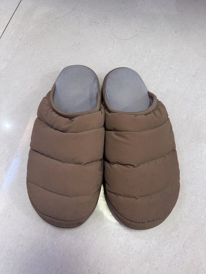 科柔男式拖鞋