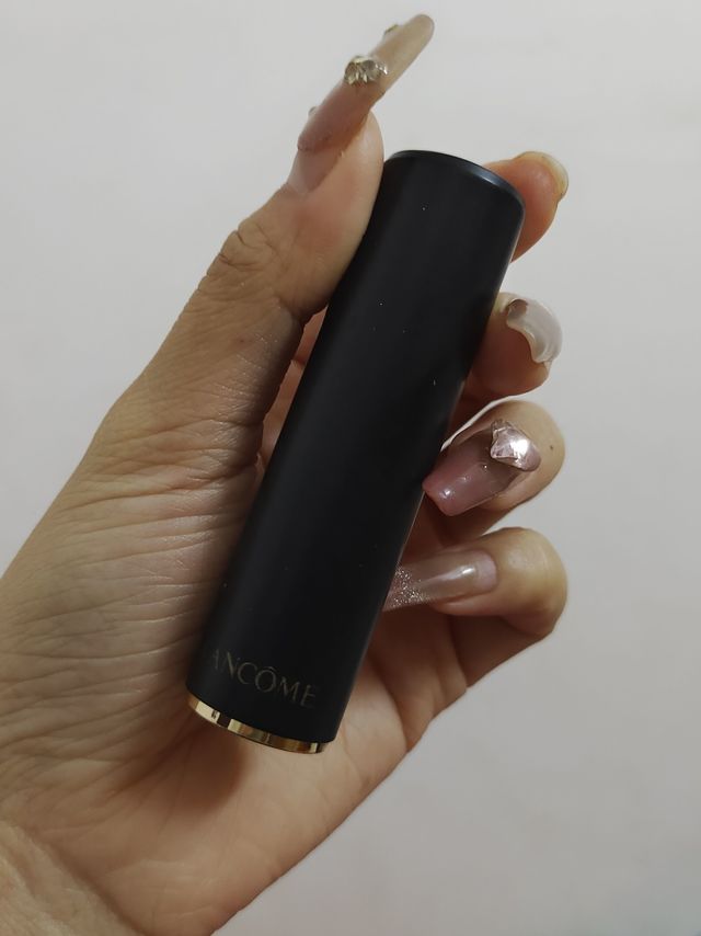 过年一定要涂的口红💄兰蔻196💖