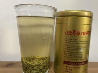 春节好茶，雀舌绿茶。