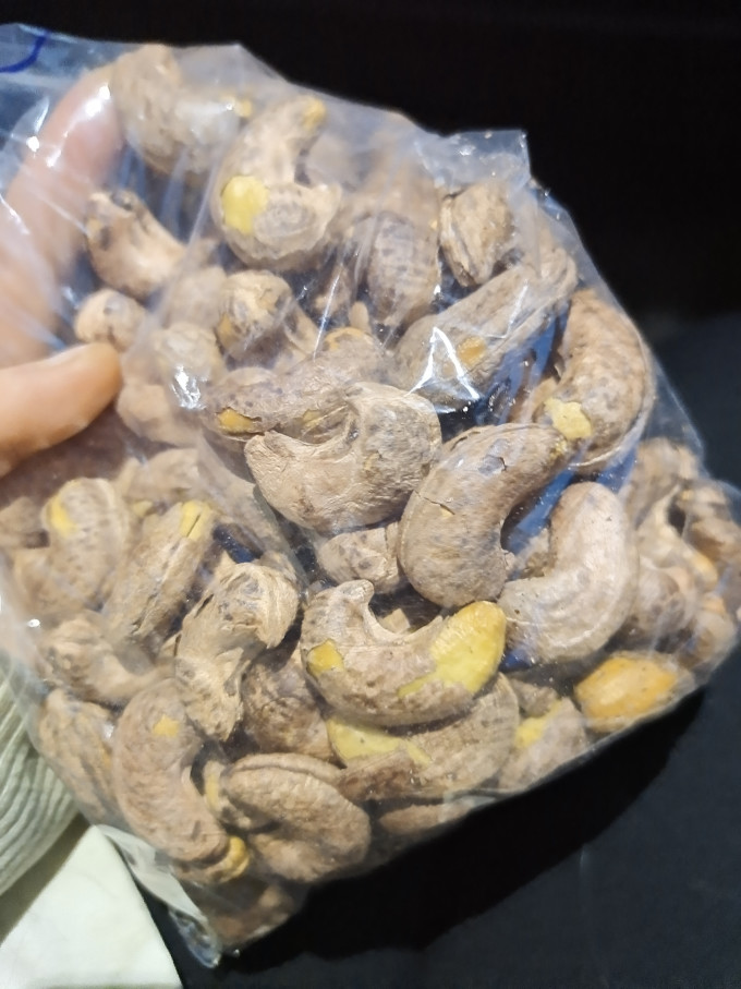 三只松鼠腰果
