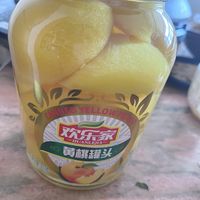 酸甜可口的欢乐家黄桃罐头
