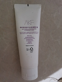 AKF氨基酸紫苏洗面奶