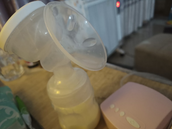 鲁茜电动吸奶器
