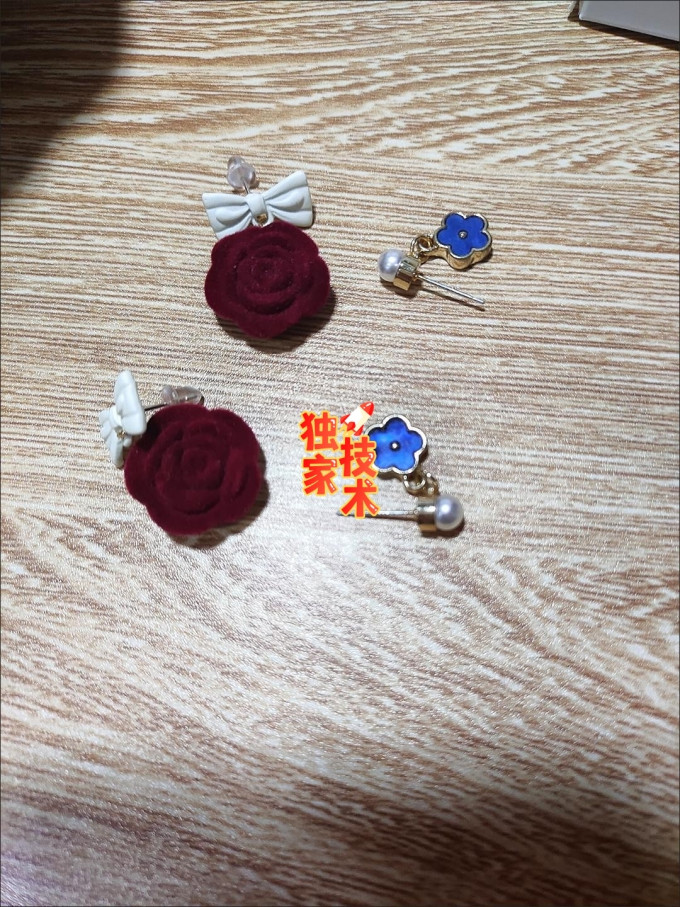 时尚耳饰