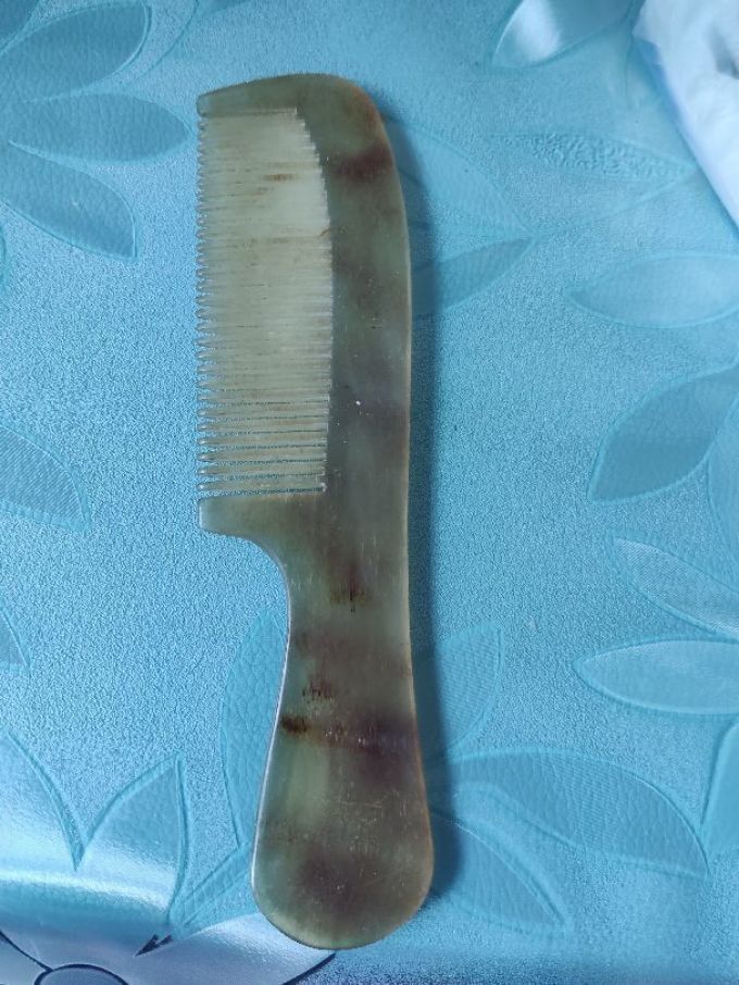 角缘梳子