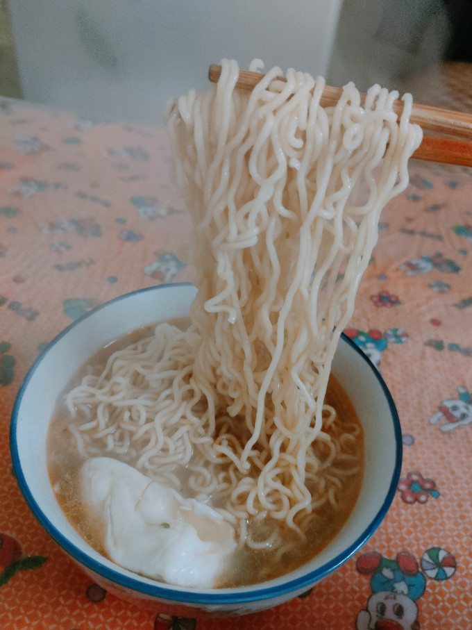 思圆方便面/粉