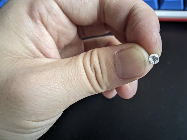 坑爹的神舟笔记本螺丝，买了个滑丝取出器