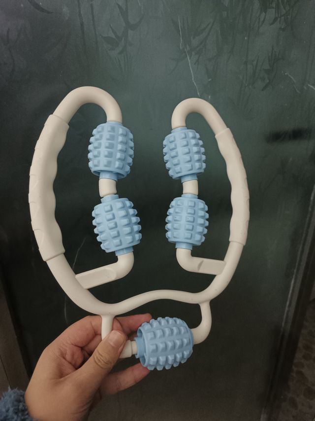  腿部按摩器环形夹腿滚轮