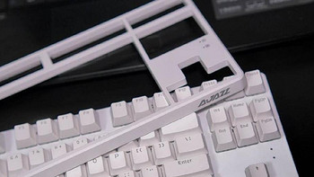 用了就回不去的机械键盘推荐-黑爵AK873有线机械键盘