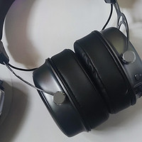 雷柏VH800双模无线游戏耳机：双音腔，沉浸式享受