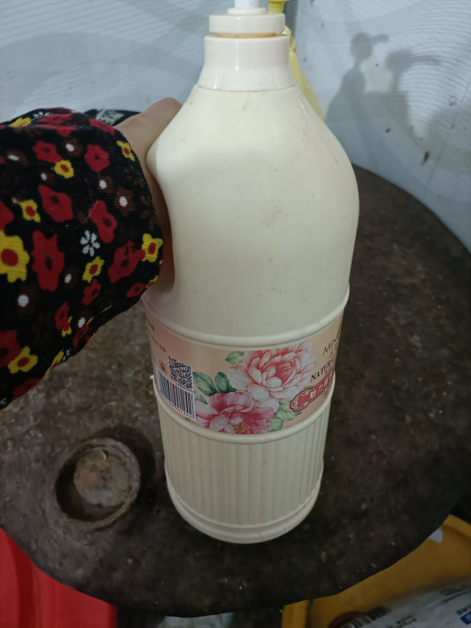 名歌沐浴露