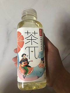 颜值遇上茶，心脏怦怦跳