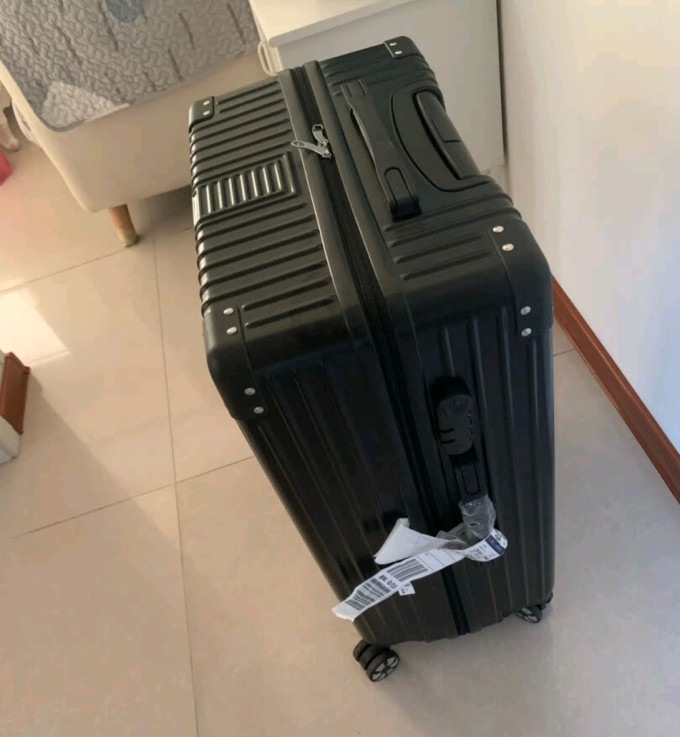 拉杆箱