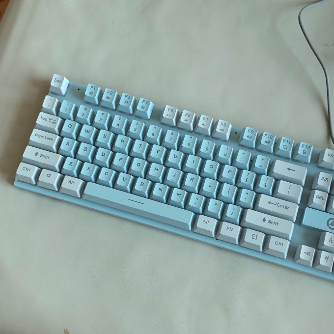 银雕键盘