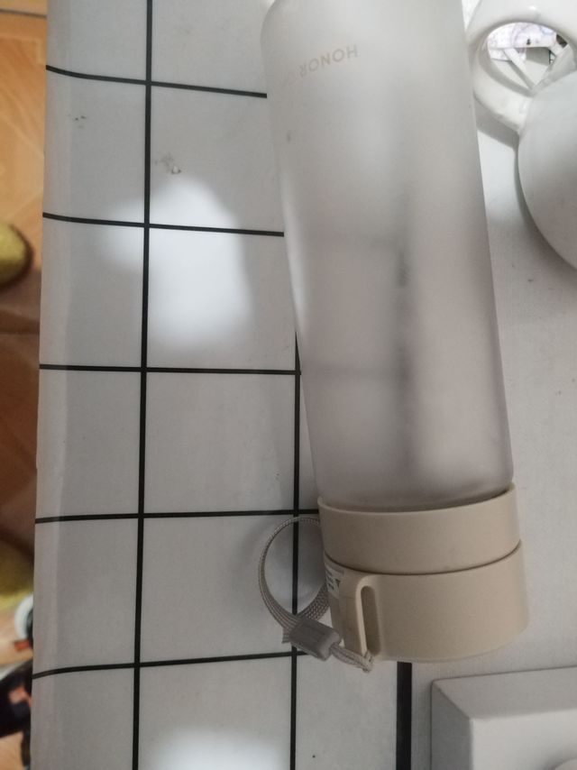 这么简约的运动水杯快来安利自己身边的人吧