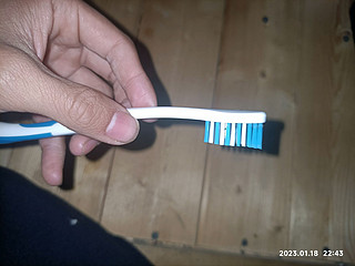 为什么我用这种手动牙刷牙齿老是出血