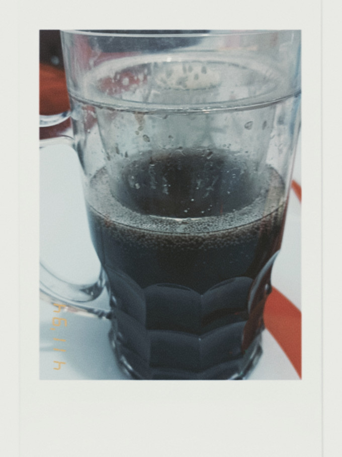 玻璃杯
