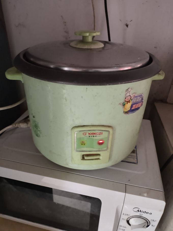 三角牌电饭煲