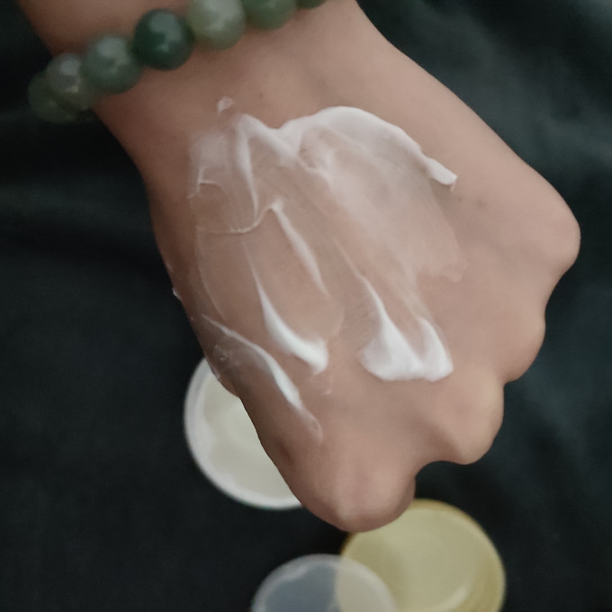 七日香身体乳液