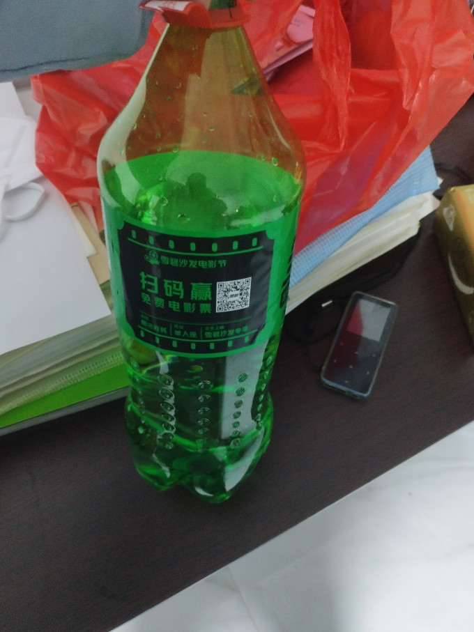 雪碧碳酸饮料