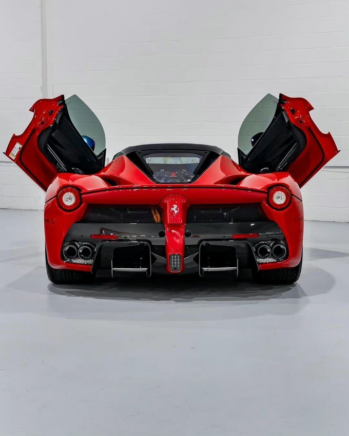 法拉利跑車怎麼樣 法拉利封神之作- laferrari_什麼值得買