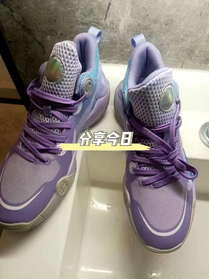 沃特篮球鞋