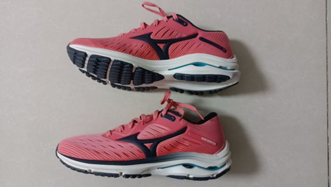 美津浓跑鞋怎么样 崽妈一直穿美津浓入门级跑鞋跑步._什么值得买