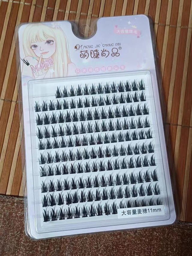 姐妹们长睫毛就是人间芭比