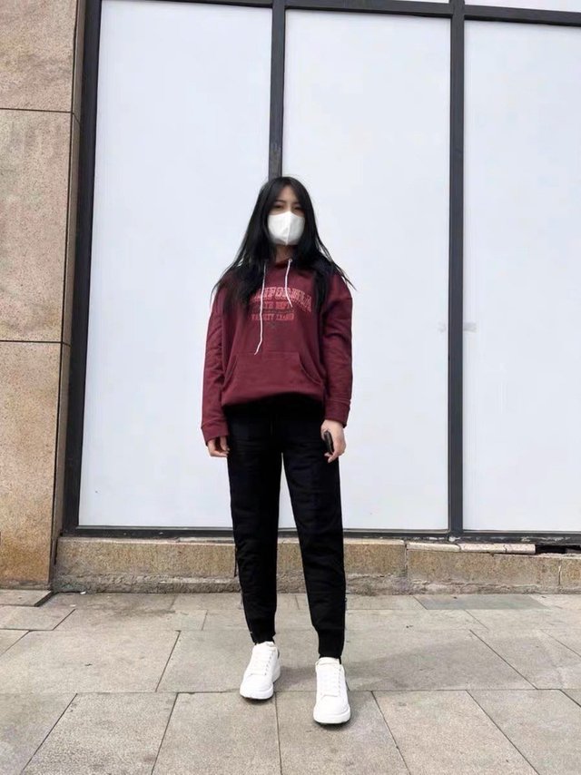 北方天气太冷了幸好买了超级保暖的羽绒裤