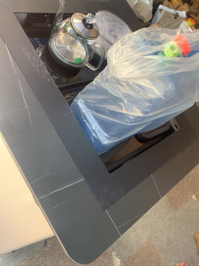 速度很快师傅安装认真，客服解释完全还能送